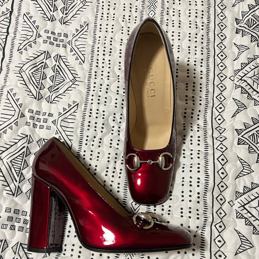 Gucci patent leather dress shoes with horsebit block heel square toe